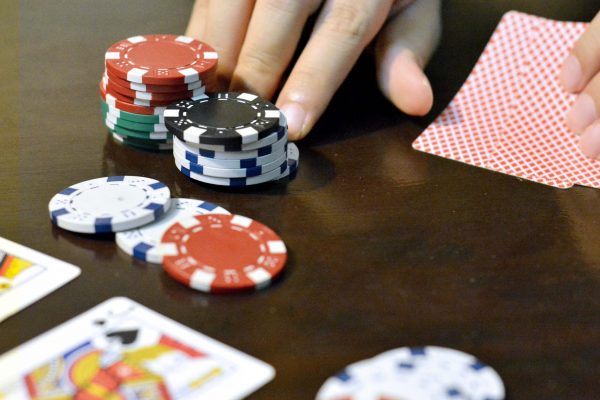 Texas Hold’Em 101: Tips In Playing Pocket Jacks Efficiently